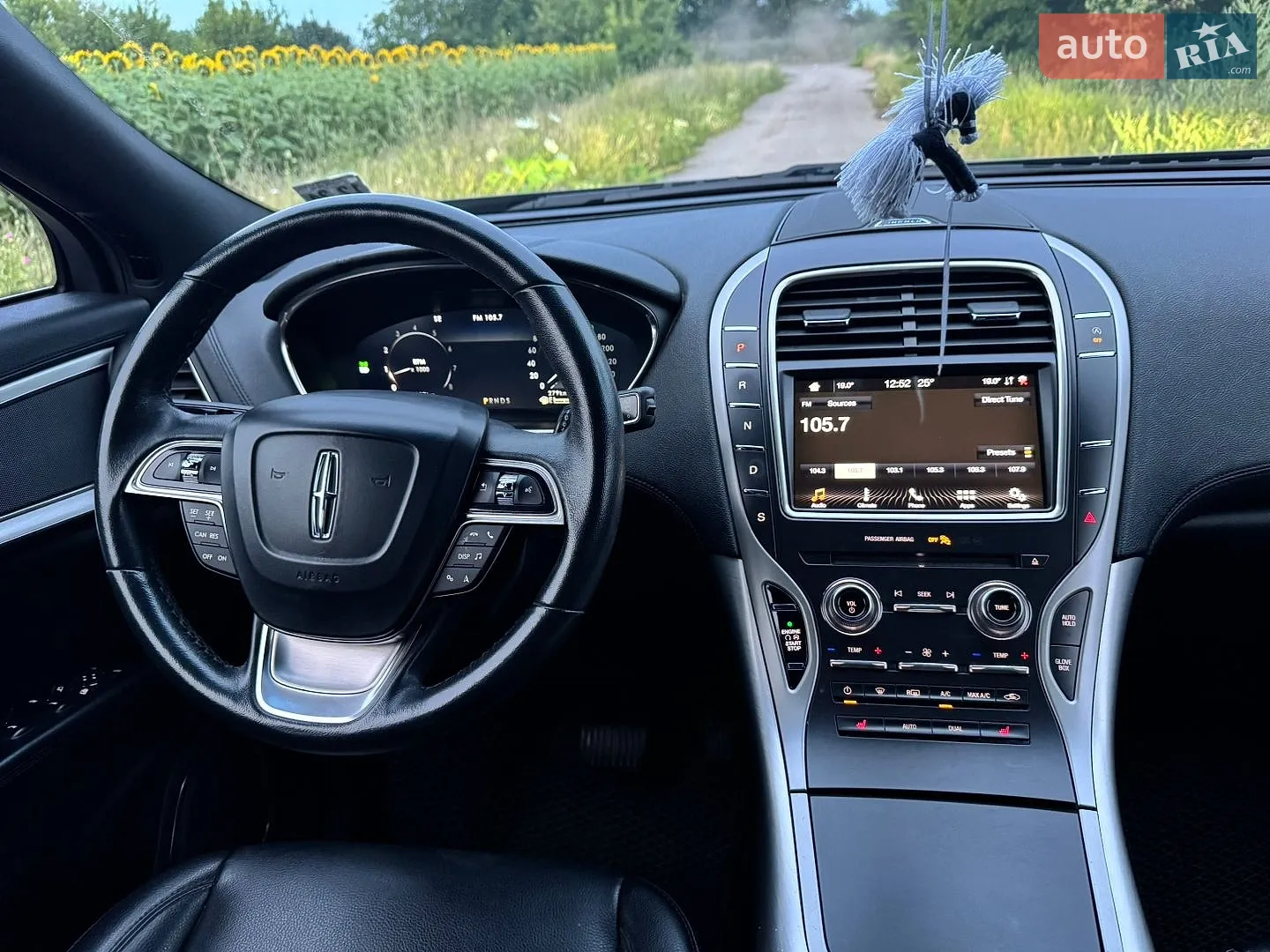 2019 Lincoln Nautilus - мініатюра 6