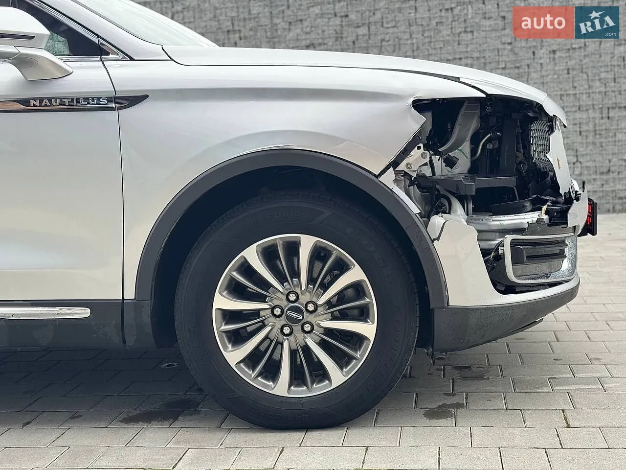 2019 Lincoln Nautilus - мініатюра 7