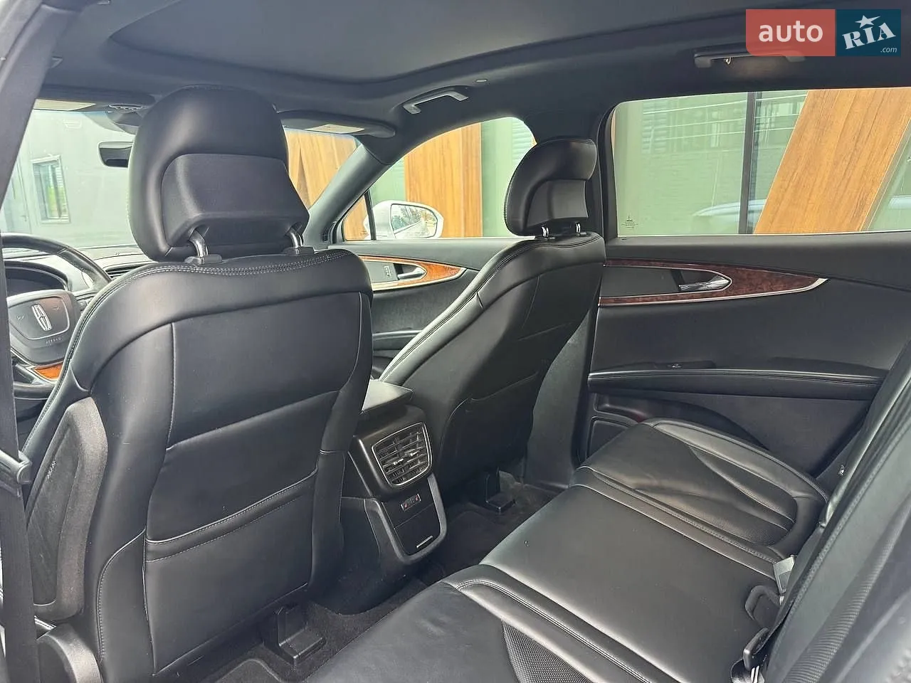 2019 Lincoln Nautilus - мініатюра 16