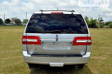 Внедорожник / Кроссовер Lincoln Navigator 2011 в 