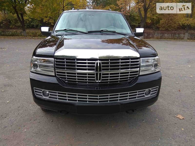 Lincoln Navigator