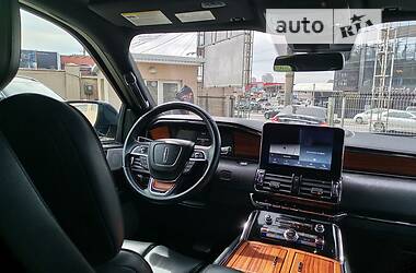 Внедорожник / Кроссовер Lincoln Navigator 2019 в 