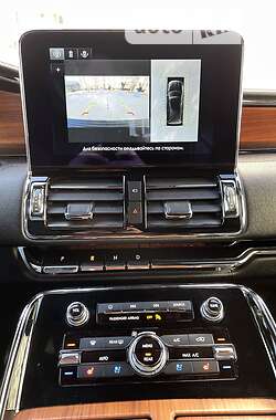 Позашляховик / Кросовер Lincoln Navigator 2019 в 