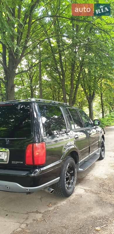 Внедорожник / Кроссовер Lincoln Navigator 2001 в Киеве