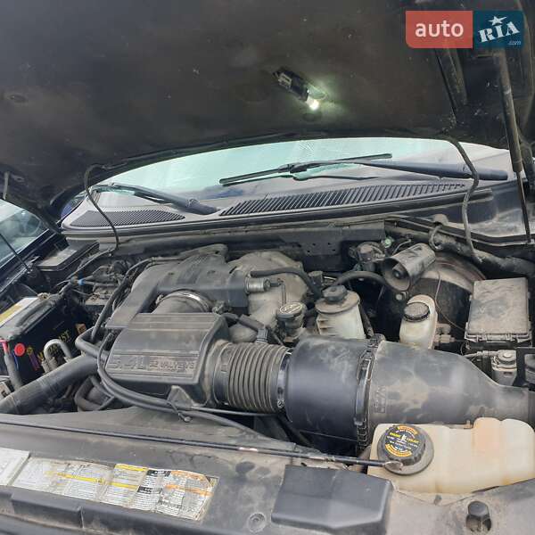 Внедорожник / Кроссовер Lincoln Navigator 2001 в Киеве