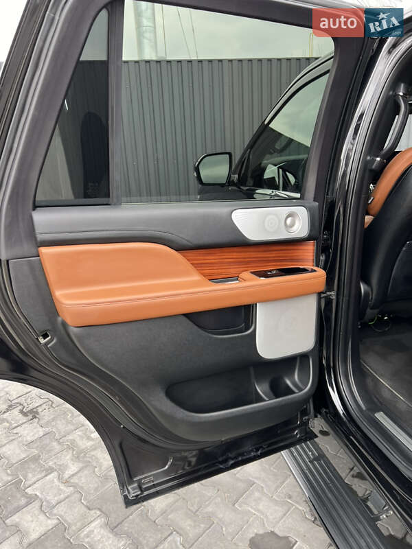 Внедорожник / Кроссовер Lincoln Navigator 2019 в Харькове фото 34 Внедорожник / Кроссовер Lincoln Navigator 2019 в Харькове