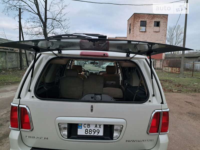 Внедорожник / Кроссовер Lincoln Navigator 2005 в Чернигове