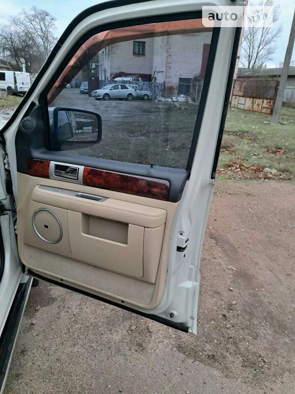 Внедорожник / Кроссовер Lincoln Navigator 2005 в Чернигове