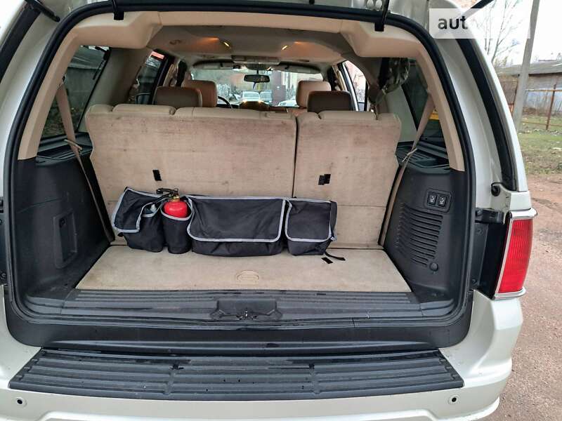 Внедорожник / Кроссовер Lincoln Navigator 2005 в Чернигове