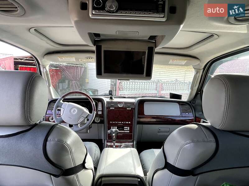 Внедорожник / Кроссовер Lincoln Navigator 2005 в Киеве