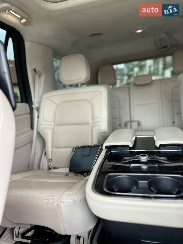 Внедорожник / Кроссовер Lincoln Navigator 2018 в Черновцах