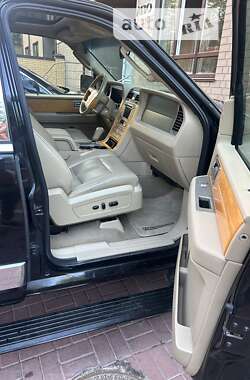 Внедорожник / Кроссовер Lincoln Navigator 2007 в Киеве