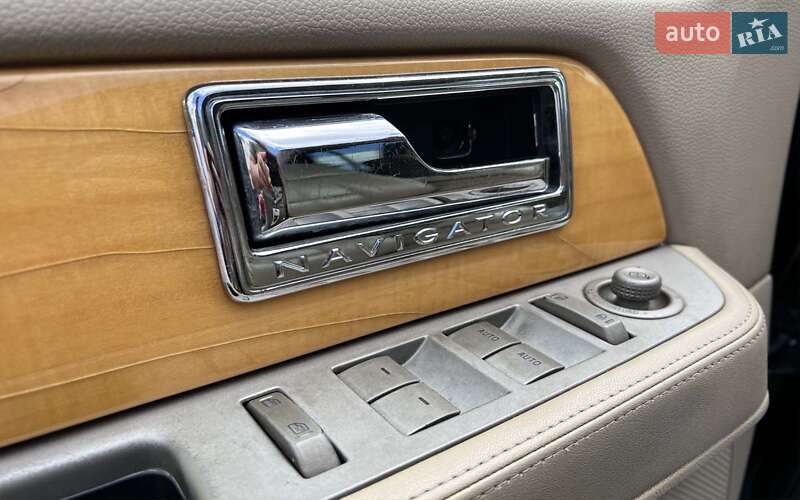 Внедорожник / Кроссовер Lincoln Navigator 2007 в Коломые