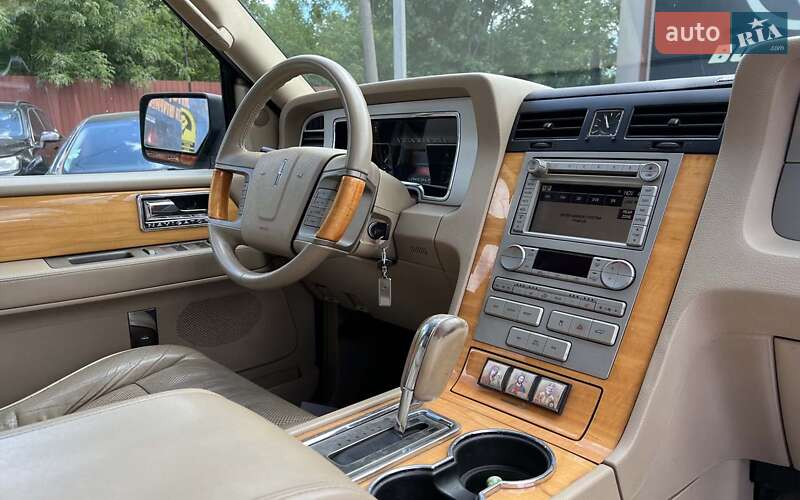 Внедорожник / Кроссовер Lincoln Navigator 2007 в Коломые
