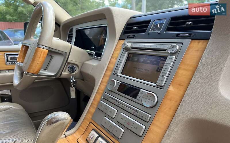 Внедорожник / Кроссовер Lincoln Navigator 2007 в Коломые