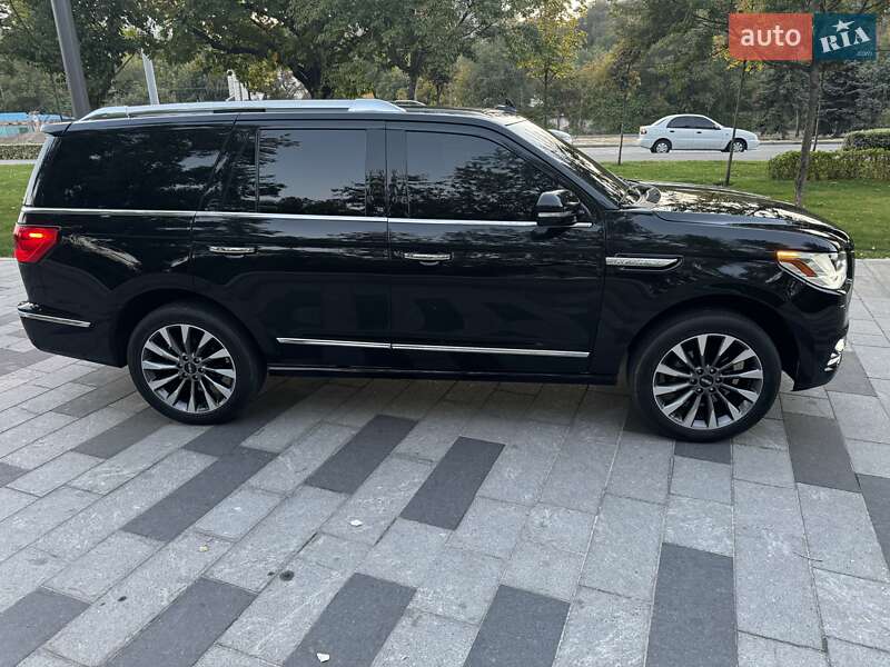 Позашляховик / Кросовер Lincoln Navigator 2019 в Дніпрі