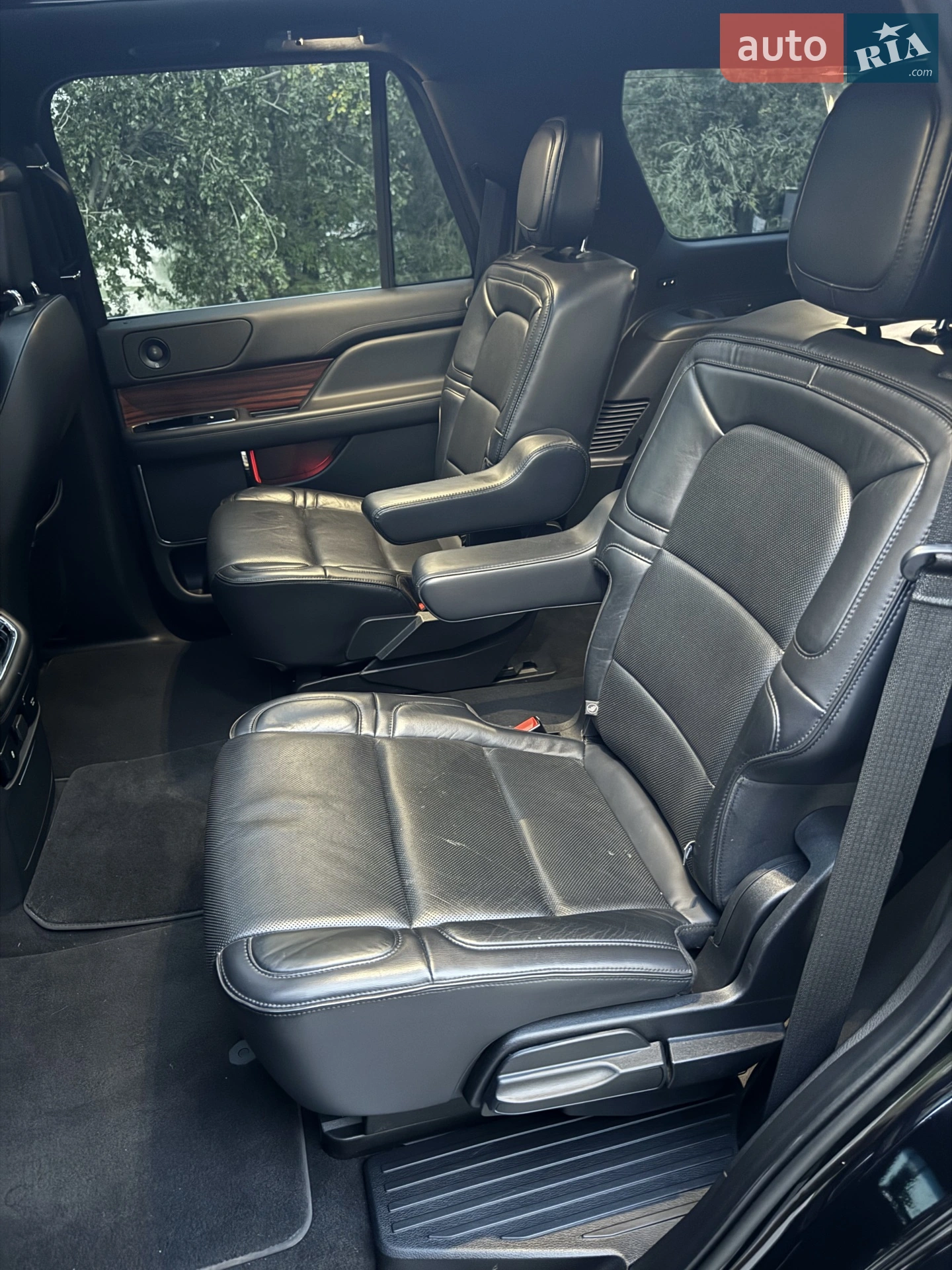 2019 Lincoln Navigator - мініатюра 35