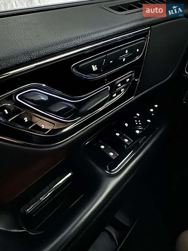 Внедорожник / Кроссовер Lincoln Navigator 2018 в Киеве фото 2 Внедорожник / Кроссовер Lincoln Navigator 2018 в Киеве