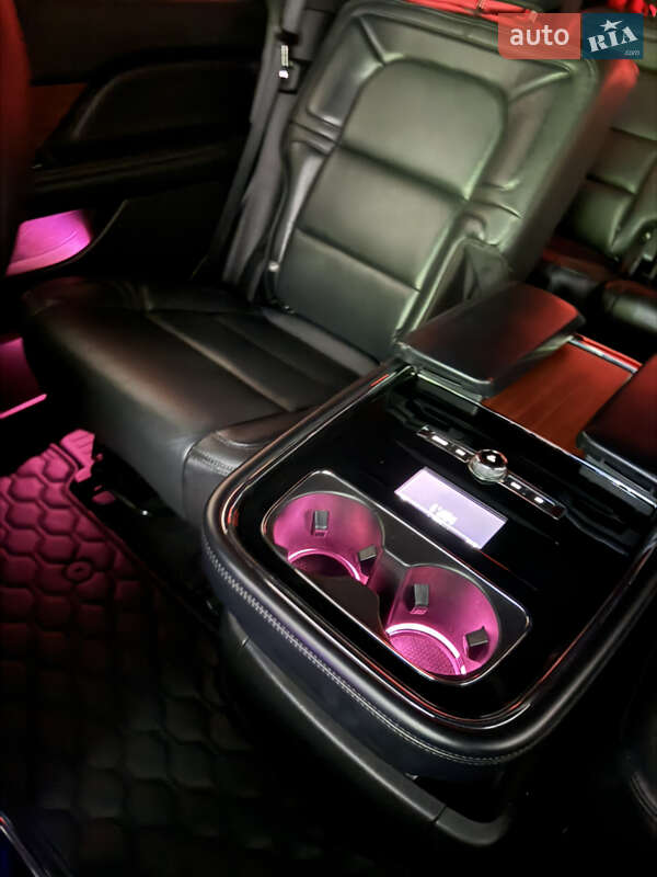 Внедорожник / Кроссовер Lincoln Navigator 2018 в Киеве фото 37 Внедорожник / Кроссовер Lincoln Navigator 2018 в Киеве