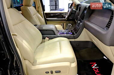 Внедорожник / Кроссовер Lincoln Navigator 2016 в 