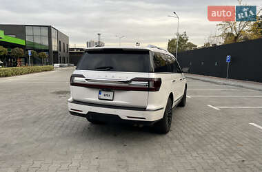 Внедорожник / Кроссовер Lincoln Navigator 2018 в 