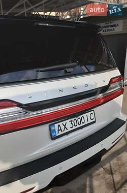 Внедорожник / Кроссовер Lincoln Navigator 2018 в 