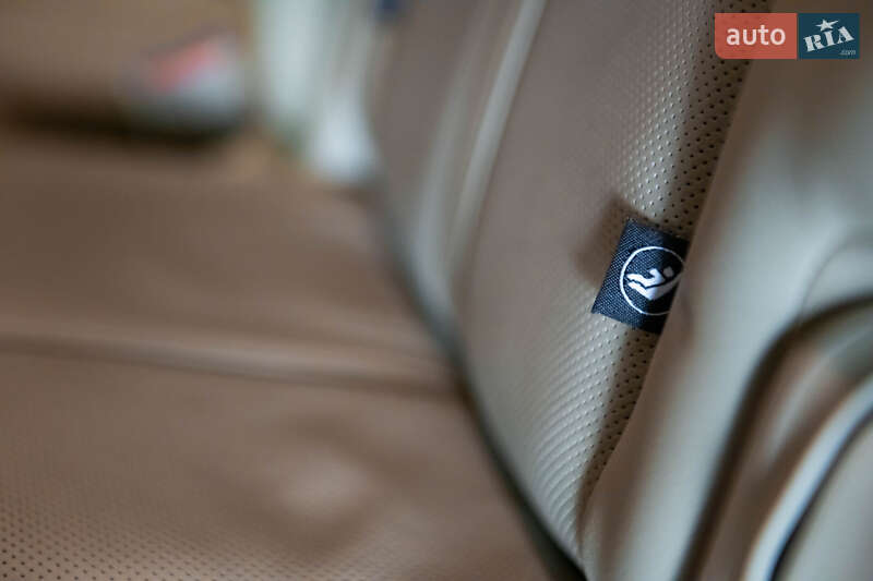 Позашляховик / Кросовер Lincoln Navigator 2015 в Львові фото 19 Позашляховик / Кросовер Lincoln Navigator 2015 в Львові