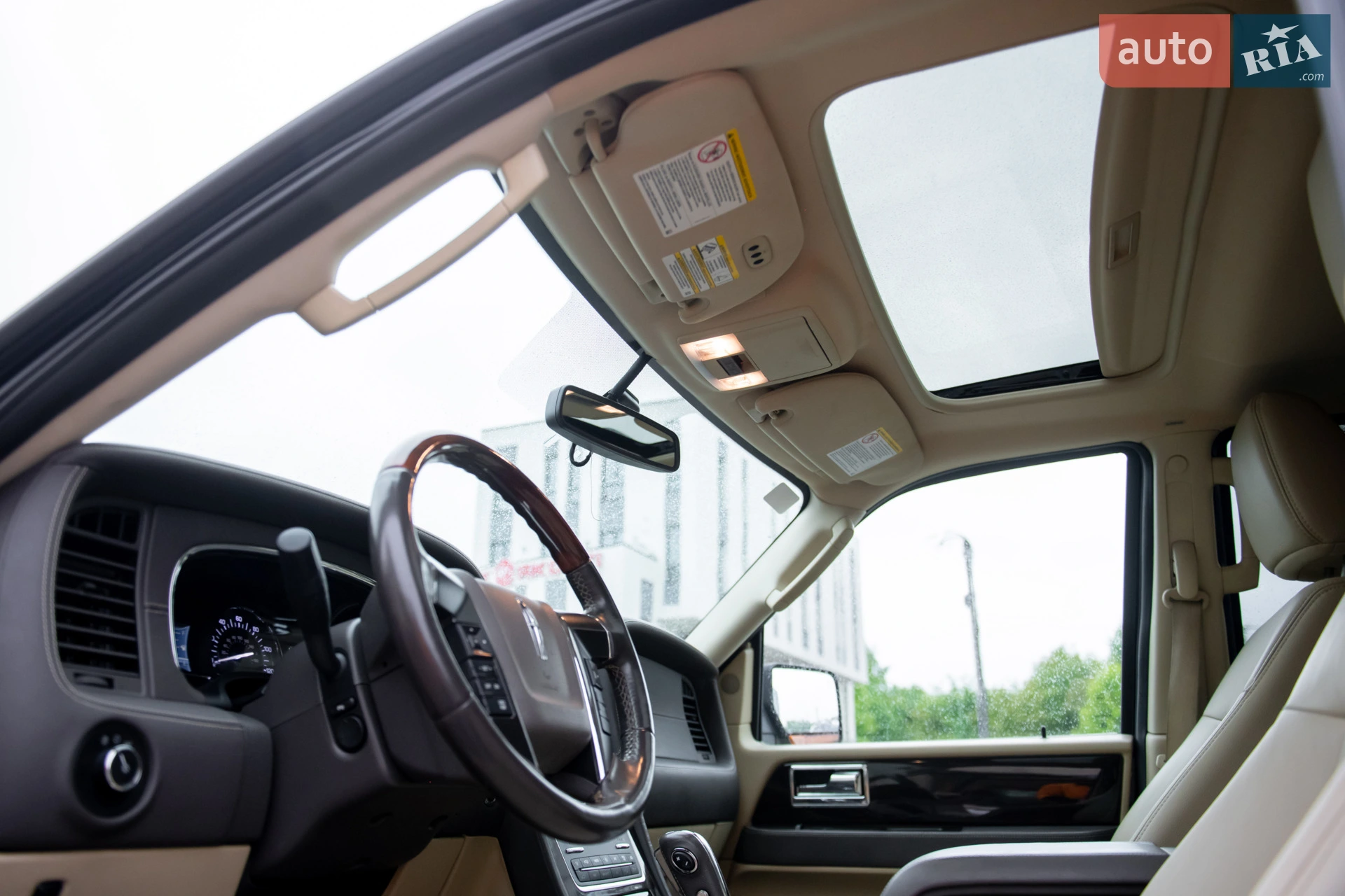 2015 Lincoln Navigator - мініатюра 60