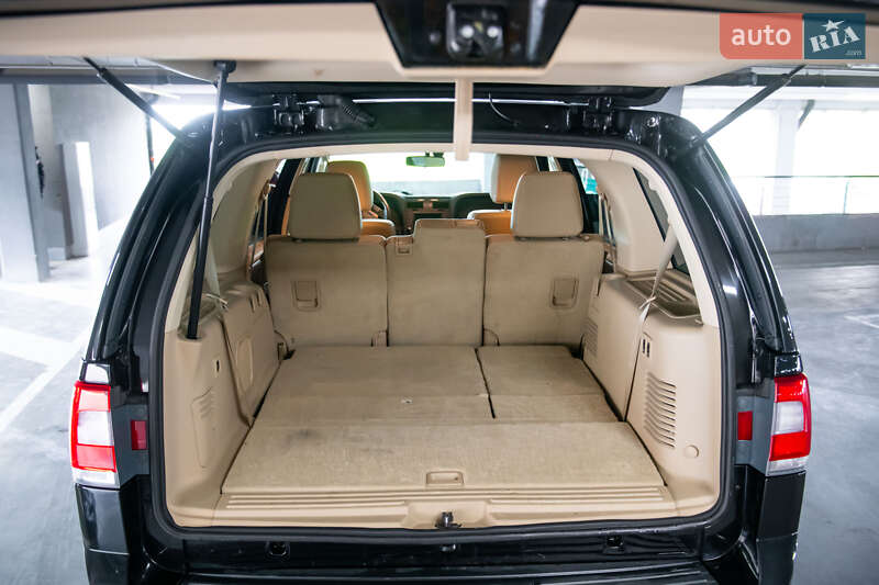 Позашляховик / Кросовер Lincoln Navigator 2015 в Львові фото 92 Позашляховик / Кросовер Lincoln Navigator 2015 в Львові