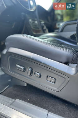 Внедорожник / Кроссовер Lincoln Navigator 2014 в 