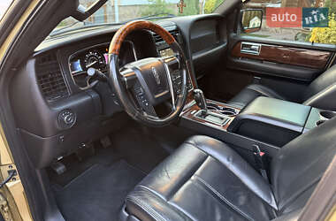Внедорожник / Кроссовер Lincoln Navigator 2015 в 