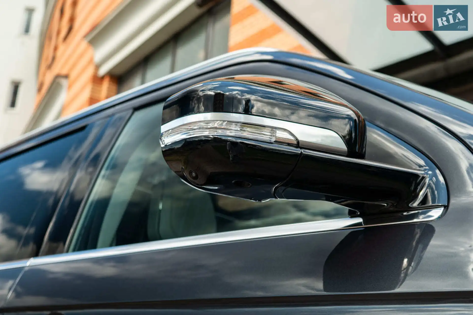 2025 Lincoln Navigator - мініатюра 59