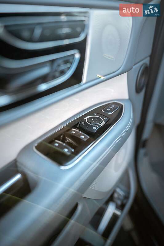 Позашляховик / Кросовер Lincoln Navigator 2021 в Ужгороді