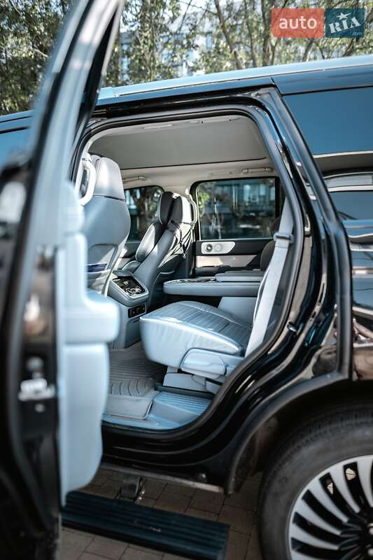 Позашляховик / Кросовер Lincoln Navigator 2021 в Ужгороді