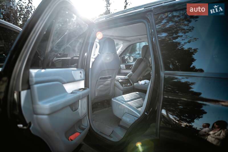 Позашляховик / Кросовер Lincoln Navigator 2021 в Ужгороді