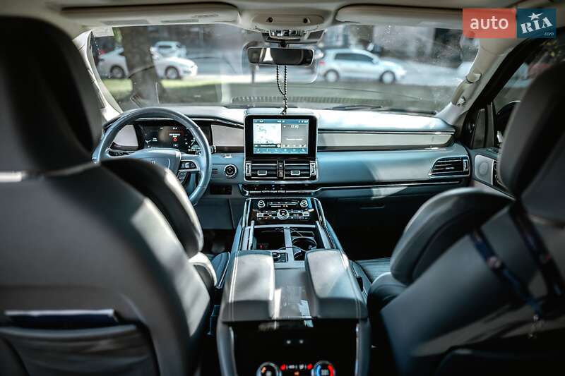 Позашляховик / Кросовер Lincoln Navigator 2021 в Ужгороді