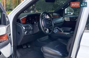 Внедорожник / Кроссовер Lincoln Navigator 2019 в 