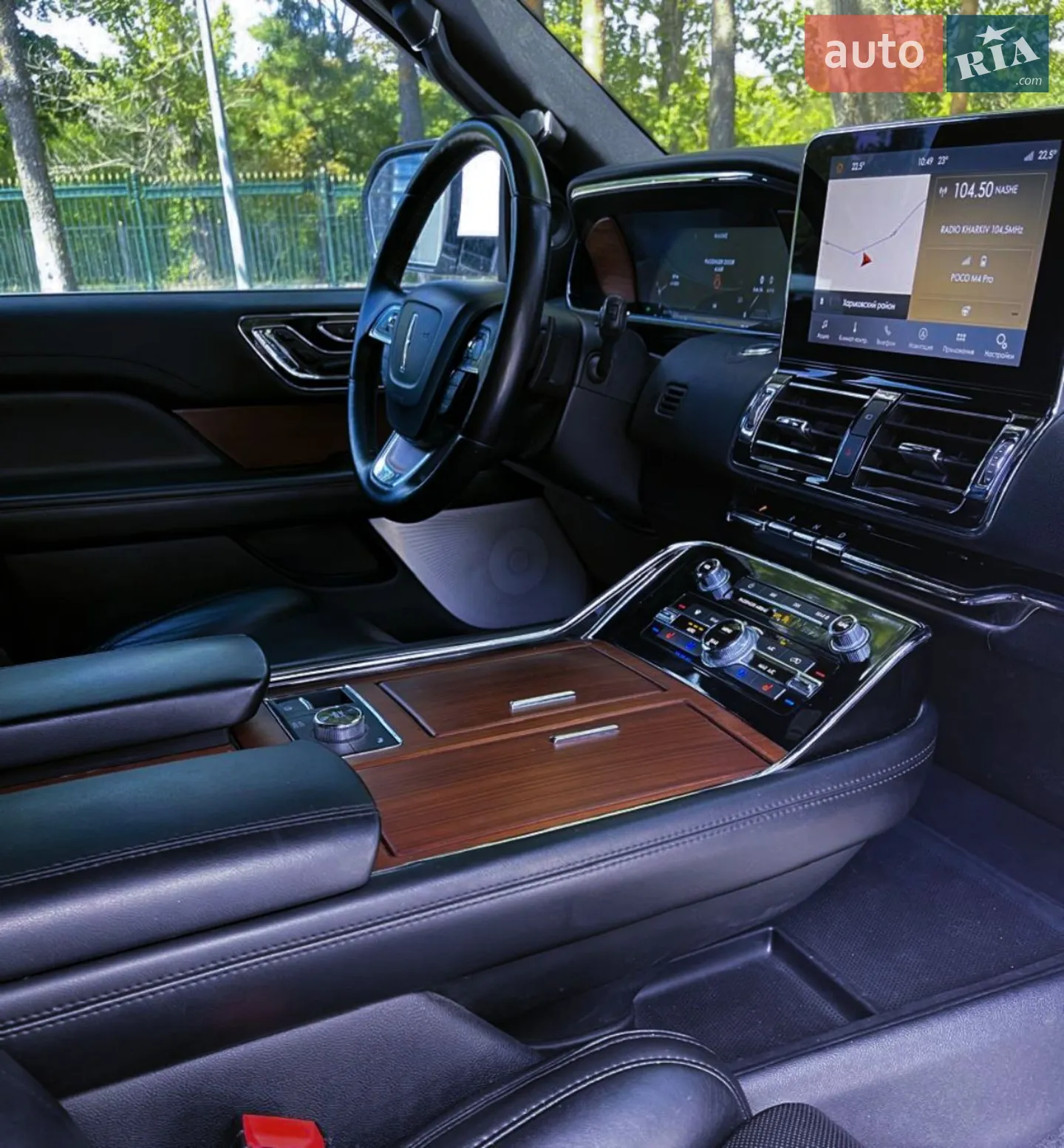 2019 Lincoln Navigator - мініатюра 24
