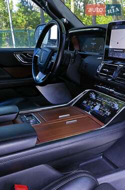 Внедорожник / Кроссовер Lincoln Navigator 2019 в 