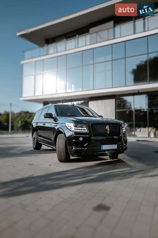 Позашляховик / Кросовер Lincoln Navigator 2021 в Ужгороді