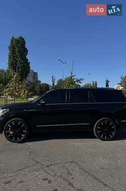 Позашляховик / Кросовер Lincoln Navigator 2019 в 