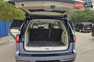 Внедорожник / Кроссовер Lincoln Navigator 2020 в 
