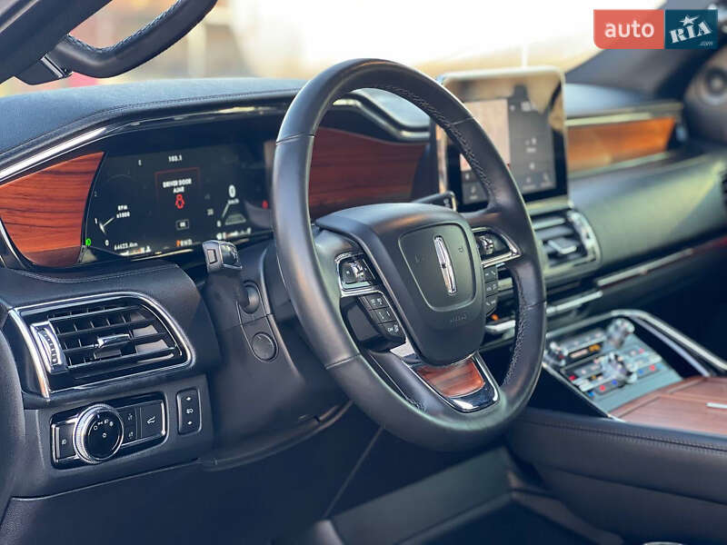 Внедорожник / Кроссовер Lincoln Navigator 2019 в Днепре фото 4 Внедорожник / Кроссовер Lincoln Navigator 2019 в Днепре