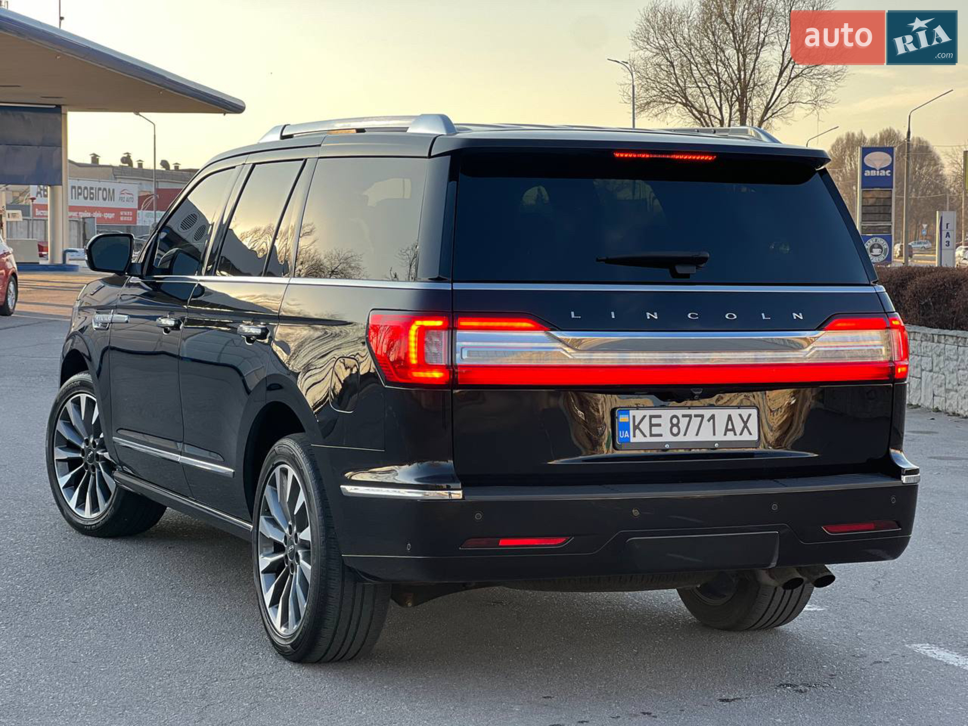 2019 Lincoln Navigator - мініатюра 6