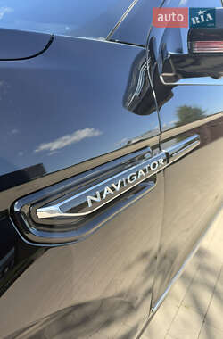 Внедорожник / Кроссовер Lincoln Navigator 2020 в 