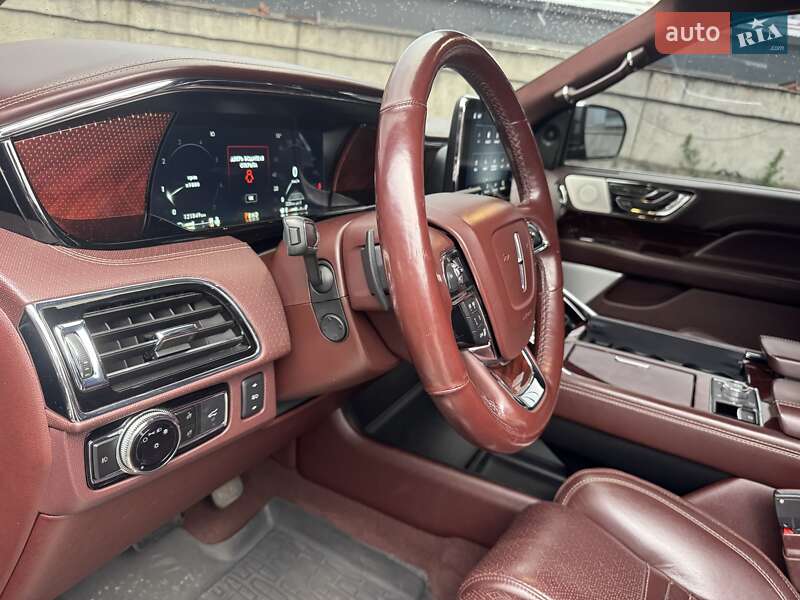 Внедорожник / Кроссовер Lincoln Navigator 2018 в Киеве фото 46 Внедорожник / Кроссовер Lincoln Navigator 2018 в Киеве