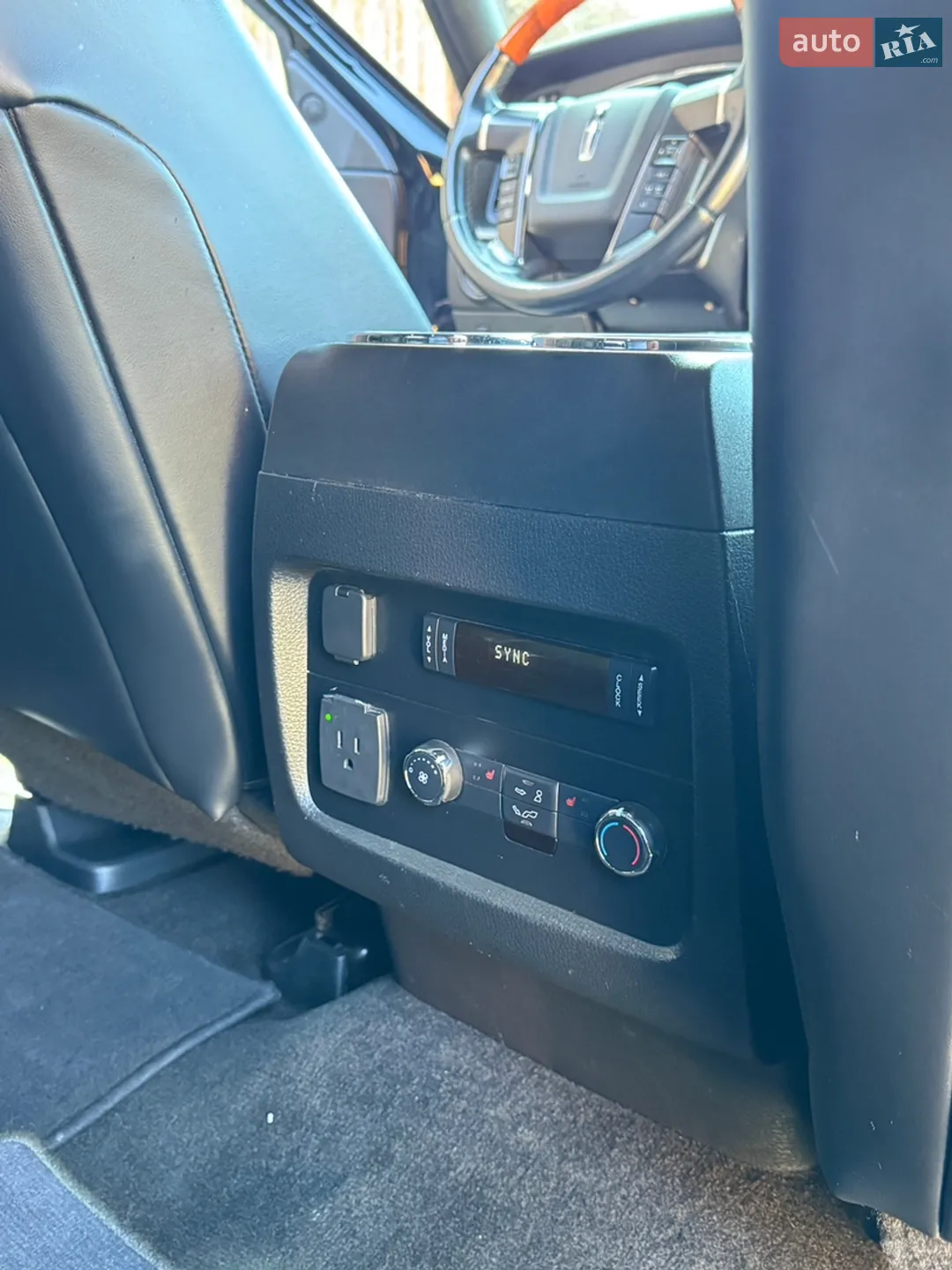 2015 Lincoln Navigator - мініатюра 11