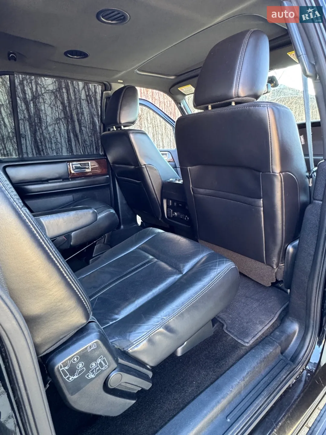 2015 Lincoln Navigator - мініатюра 14