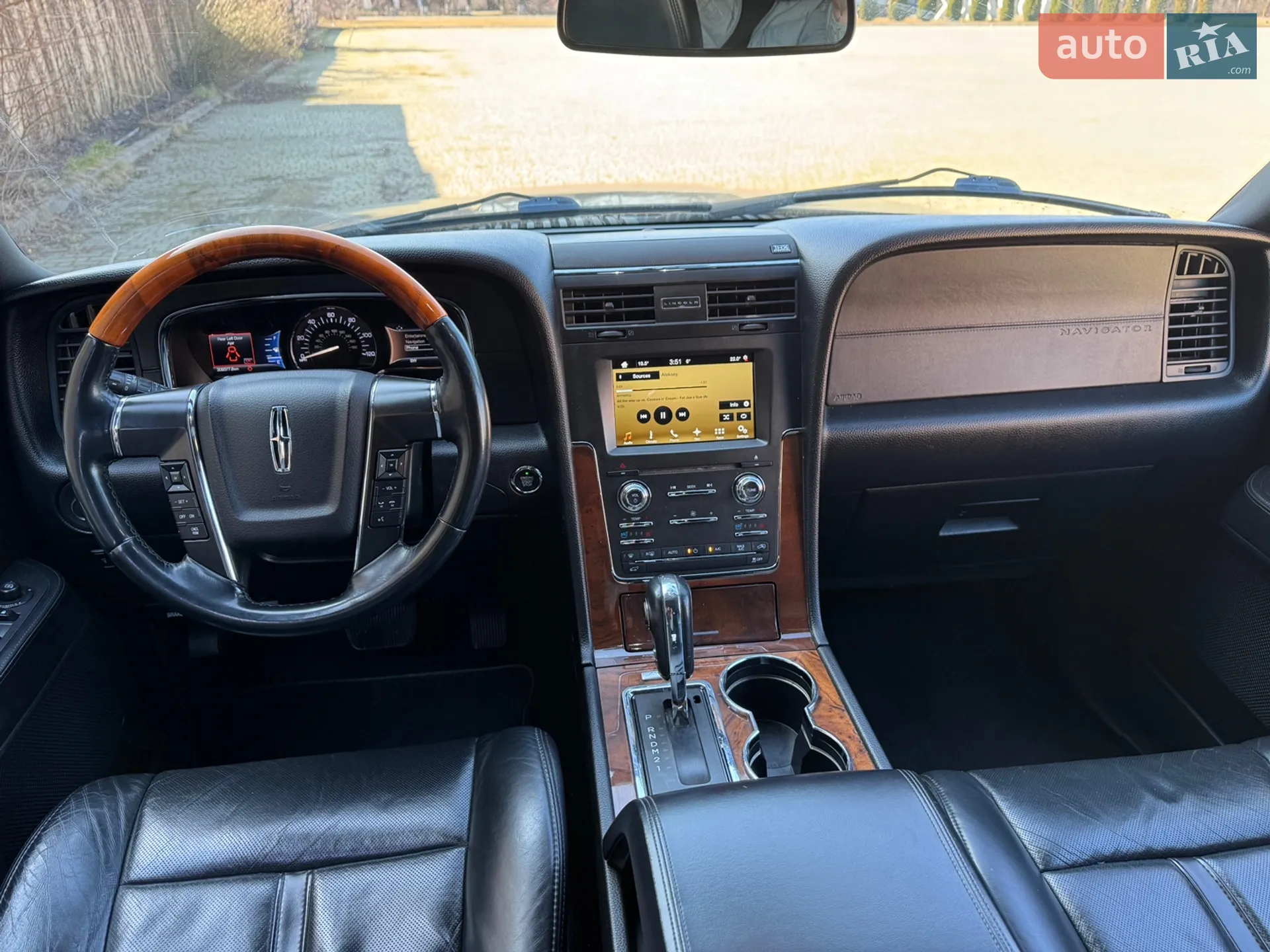 2015 Lincoln Navigator - мініатюра 18
