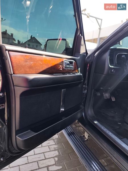 Внедорожник / Кроссовер Lincoln Navigator 2014 в Каменец-Подольском